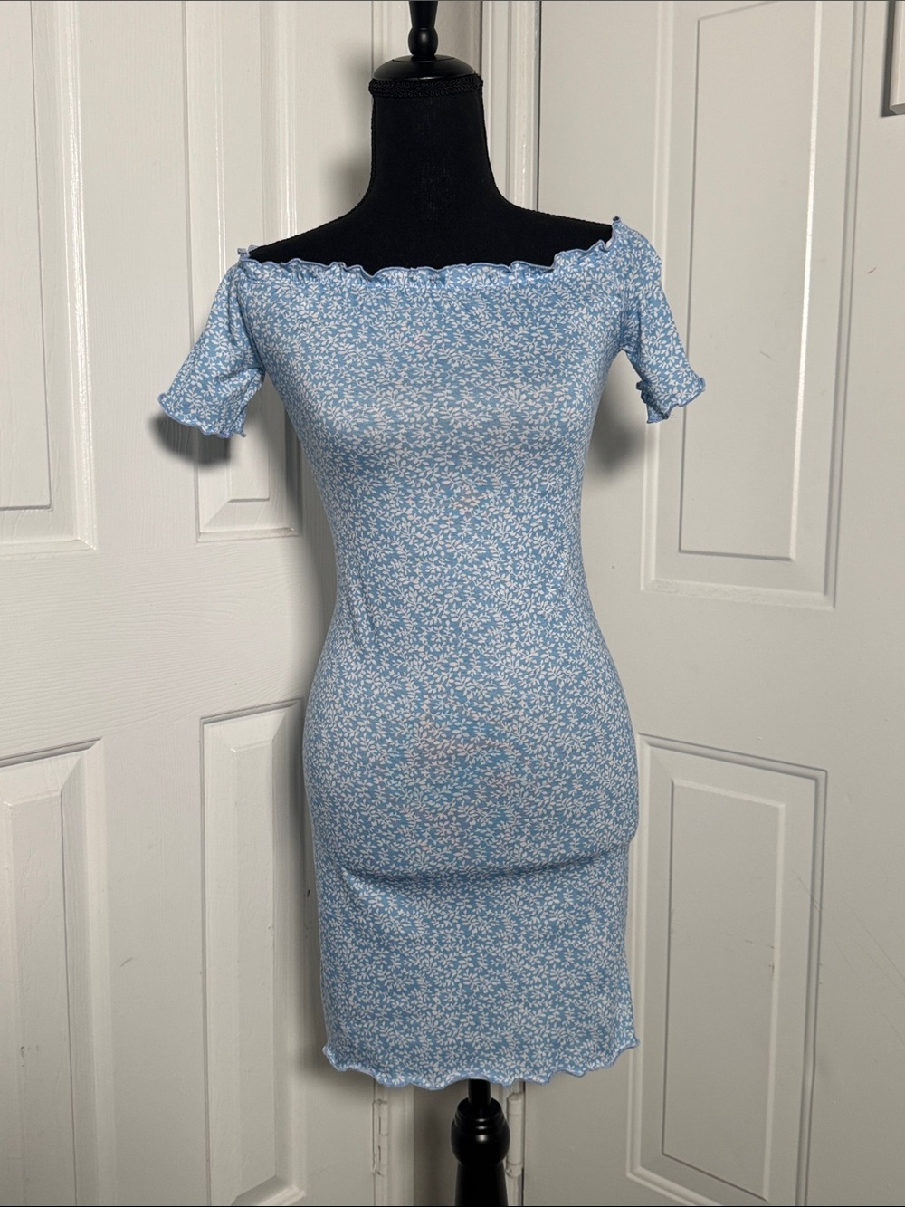 Light Blue Floral Off-Shoulder Bodycon Dress